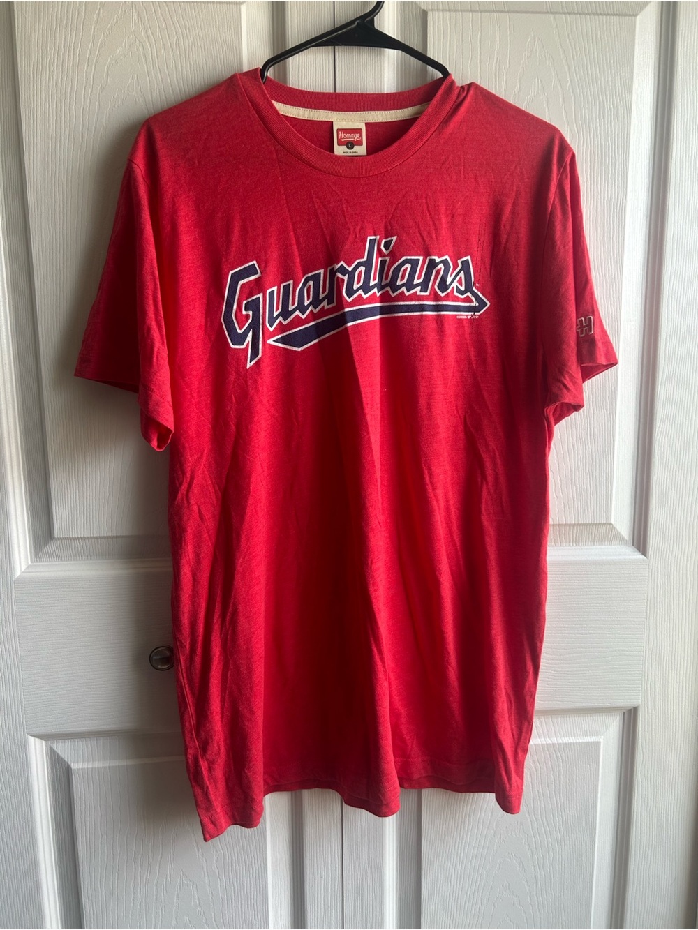 Cleveland Guardians Red Tee Sz Large - Retro Script Baseball Shirt